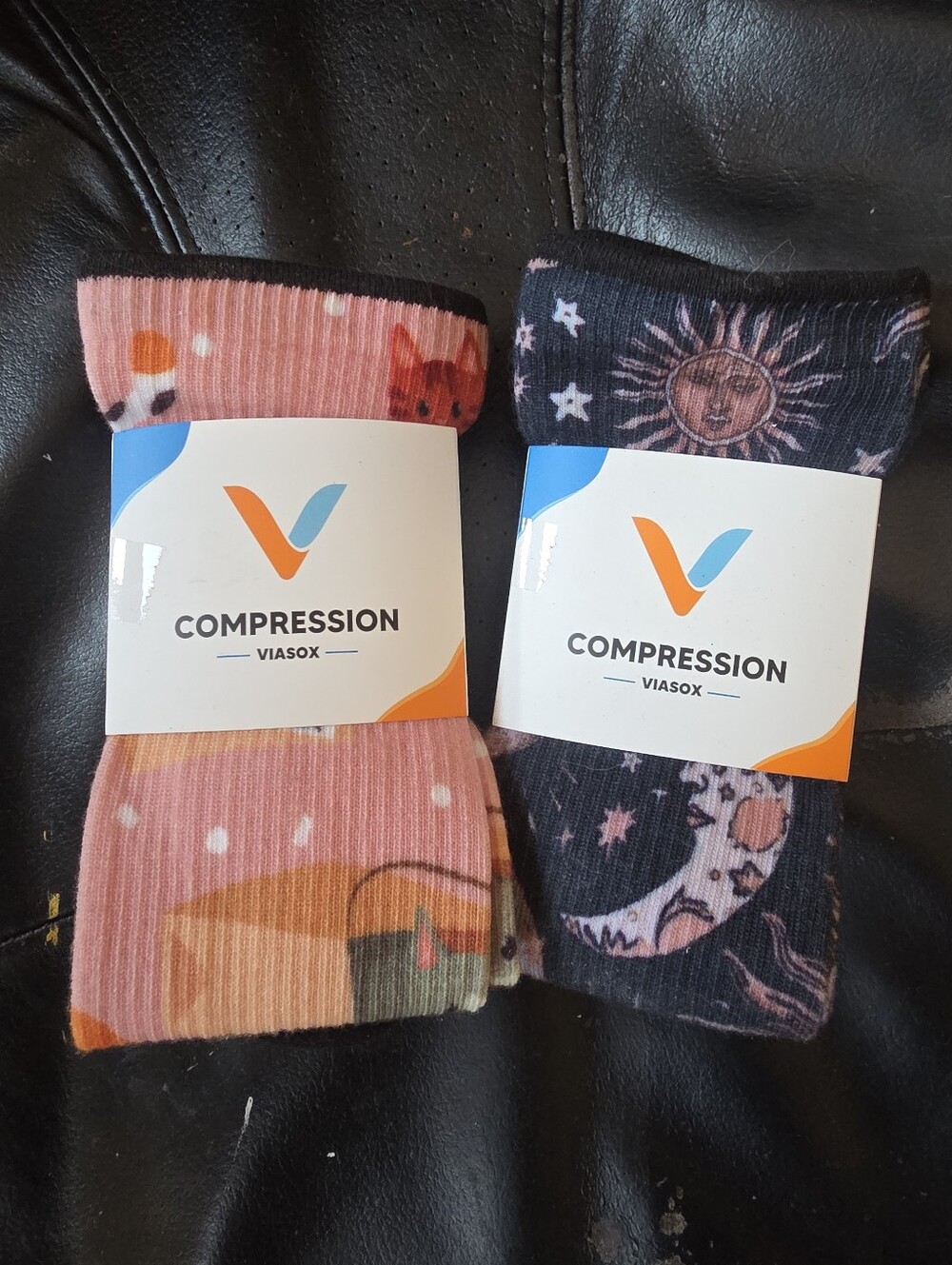 2 NEW Paies Of Ladies Compression Viasox